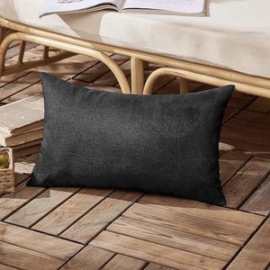 Cojín Decorativo Impermeable para Exteriores de Color Sólido, Cuadrado de 18"x18" o Rectangular de 12"x20", Paquete de 1 - Product Image 5