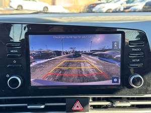 Hyundai Elantra SEL FWD 2022 incroyablement parfaite avec faible kilométrage en stock, offerte à un prix fantastique - Product Image 4