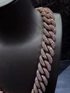 Chaîne cubaine en or rose personnalisée avec diamant moissanite taille ronde, bijoux de corps unisexe avec placage, cadeau pour lui et elle - Product Image 5