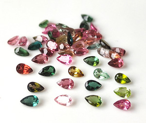 Piedra preciosa suelta facetada de corte de pera de 3x5mm - 6x9mm de turmalina múltiple natural para la fabricación de joyas - Product Image 1
