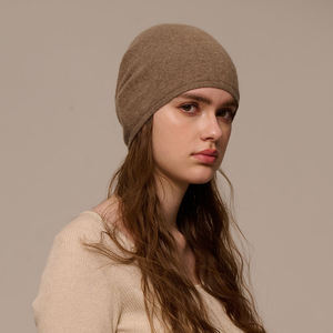 Gorro de Invierno de Cachemira 100% Personalizado con Logotipo Bordado, Unisex, Económico, de Lujo, Moderno, Cálido y de Lana para Mujer - Product Image 3