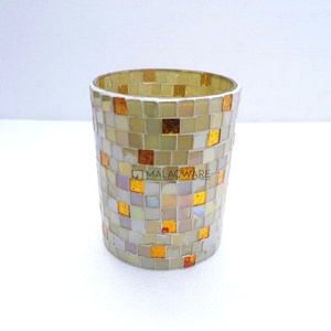 Jarrón de cristal de decoración del hogar de primera calidad moderno, diseño de flores de colores vivos hecho en fábrica, accesorio al por mayor - Product Image 2