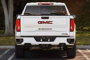 CLEAN 2023 G M C Sie RRA 1500 AT4 Duramax Turbodiesel 6 cilindros, 4WD, todoterreno - Product Image 3