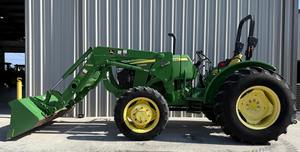 Tracteur agricole d'occasion 2023 John For Deere Compact Tractors à vendre - Product Image 3