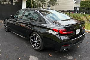 BMW M550i xDrive Plus 2021 Usado en Excelentes Condiciones, Sin Accidentes, Volante a la Izquierda/Derecha - Product Image 2