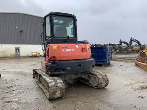 Miniexcavadora Kubota U55-4 2017: Potencia compacta de 5 toneladas con giro de cola compacto e hidráulica robusta - Product Image 6