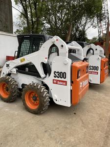 Chargeuse compacte sur pneus S160 d'occasion haute performance, 9 tonnes, chargeuse frontale, en bon état pour la construction agricole - Product Image 4