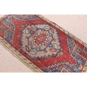 Vintage 1.7x3.1 ft Rug, Turkish Rug, <b>Red</b> Floral Rug <b>Wool</b> - Product Image 2