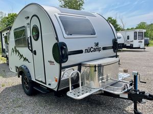 รถบ้านพื้นเรียบ RV สำหรับ3/4รถบรรทุก1ตันสำหรับขายแค็บรถกระบะ RV ระดับพรีเมียมจาก USA - Product Image 3