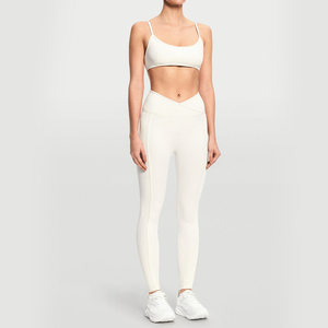 ชุดสองชิ้นเอวสูงสำหรับผู้หญิงชุดเล่นยิมเอวสูงชุดเล่นโยคะเนื้อนิ่มสีตัดกันชุดเล่นครอป - Product Image 5