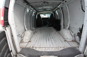 1GTW7AFP0K1249802 2019 Camioneta de Carga Ligera 2500 SWB, Camioneta de Transporte Comercial - Product Image 2