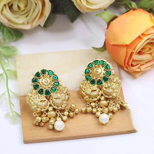 Pendientes de Moda con Acabado Dorado de Alta Calidad, con Piedras Decorativas, para Bodas y Fiestas, Colecciones para Mujeres y Niñas - Product Image 1