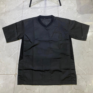 Gilet de barbier professionnel pour animaux de compagnie avec panneaux latéraux, poche avant en maille, couleur et taille personnalisables, matière polyester/nylon, facile à porter - Product Image 2