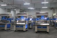 Machine de distribution automatique de patchs d'étiquettes en PVC liquide multicolores, certifiée CE, pour logos en caoutchouc souple