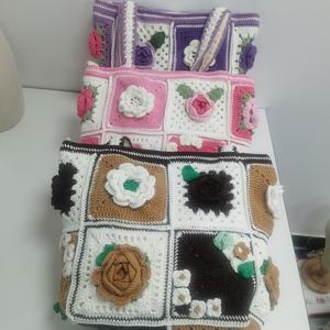 Venta al por Mayor de Fábrica, Bolso de Hombro Tejido a Crochet con Diseño de Rosas Multicolor, Nuevo 2025, Regalo para Navidad, Año Nuevo, Día de San Valentín - Product Image 3
