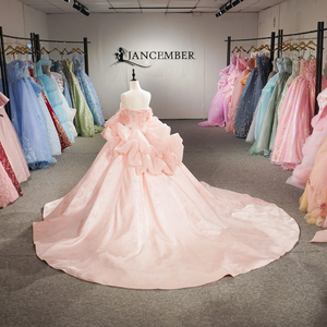 ชุดราตรีงาน Quinceanera สีชมพูหวานสไตล์วินเทจ รุ่น 6965 ผ้าแจ็คการ์ด ทรงบอลกาวน์ยาวกรอมพื้น คอร์เซ็ทประดับลูกปัดและลายปัก  ช่วงเอวทรงธรรมชาติ - Product Image 3