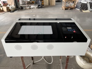 <span class=keywords><strong>Machine</strong></span> de Gravure Laser MorlitLaser Nouvelle Populaire 4060 4040 2030, Petite Graveuse Laser de Bureau pour Tampons en Caoutchouc et Bois - Product Image 6