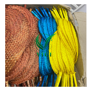 100% Éventail à main en feuille de palmier naturel-Style tropical, multi-usage - Product Image 1