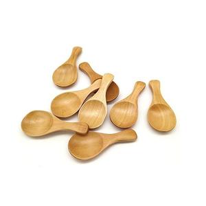 Petite mini cuillère en bois au design antique Couverts biodégradables jetables Logo personnalisé Mini cuillère en bois pour crème glacée populaire - Product Image 2