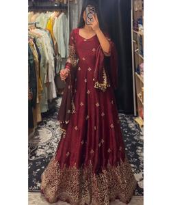Vêtements traditionnels indiens en soie lourde Fendy avec travail de fil et de sequins, robes Anarkali avec travail de dentelle fantaisie, dupatta - Product Image 1
