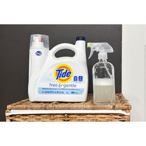 Detergente Líquido Sin Perfume, Suave para la Piel, Eficaz contra las Manchas, Envase de 1.8L - Product Image 2