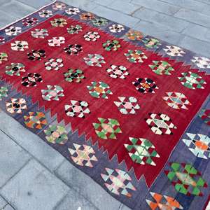 Alfombra Turca Vintage de 5.7x8.9 pies (174x272 cm), Alfombra Kilim Roja y Azul Abstracta - Product Image 2