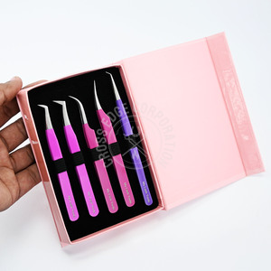 Pince à épiler pour extensions de cils à pointe en fibre, best-seller premium 45 °   Isolation 90 °   Outil pour cils Boot Volume Moon Curve antidérapant - Product Image 1