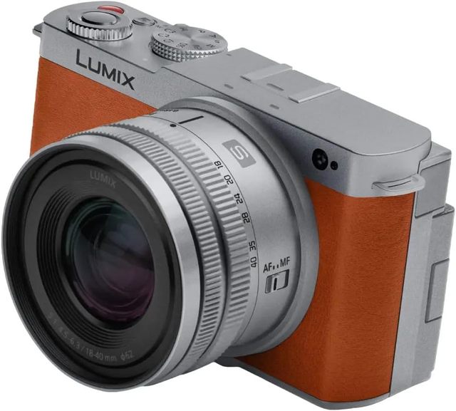 Lumix S9 Vlogging Compact Lightweight Full Frame Mirrorless Instant Camera 18-40mm F/4.5-6.3 Lens 4K Optical Image Stabilization