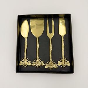 Ensemble de fromage artisanal avec couteaux à fromage en métal de conception élégante en acier inoxydable poli miroir couleur or - Product Image 4