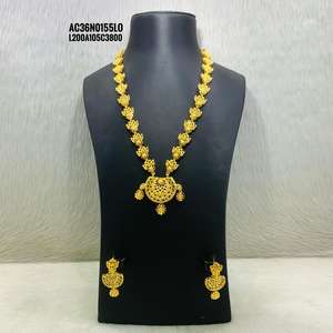 Hermoso diseño chapado en oro de 18 quilates, conjunto de collares largos de un gramo, pendientes para mujer, caja de moda, patrón Floral, latón hecho principalmente - Product Image 1