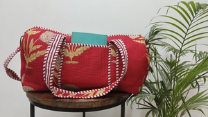 กระเป๋าดัฟเฟิลก์พิมพ์ลายทำด้วยมือสายยาวแบบถอดออกได้กระเป๋าสะพายไหล่สำหรับเล่นโยคะกีฬาสุดสัปดาห์สุดหรูพิมพ์ลายดอกไม้สีแดง - Product Image 2