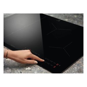 SERIE 600 Eil63443 Placa de Inducción Negra de 4 Zonas, 60 cm - Product Image 3