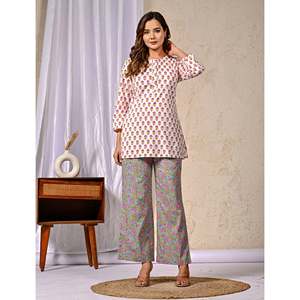 ชุดเซ็ตผ้าฝ้ายสีชมพูประดับกระดุม ไซส์ XS/XS สำหรับใส่ทุกวัน เสื้อแขนสามส่วน ชุดสองชิ้น ลายพิมพ์บุตติ - Product Image 5