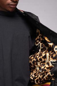 แจ็กเก็ตเบสบอลวิทยาลัยบอมเบอร์ลายทางไม่มีลายพิมพ์ซับลิเมชันด้านหน้าสำหรับฤดูหนาวสไตล์ไฮสตรีทสำหรับทุกเพศ - Product Image 5