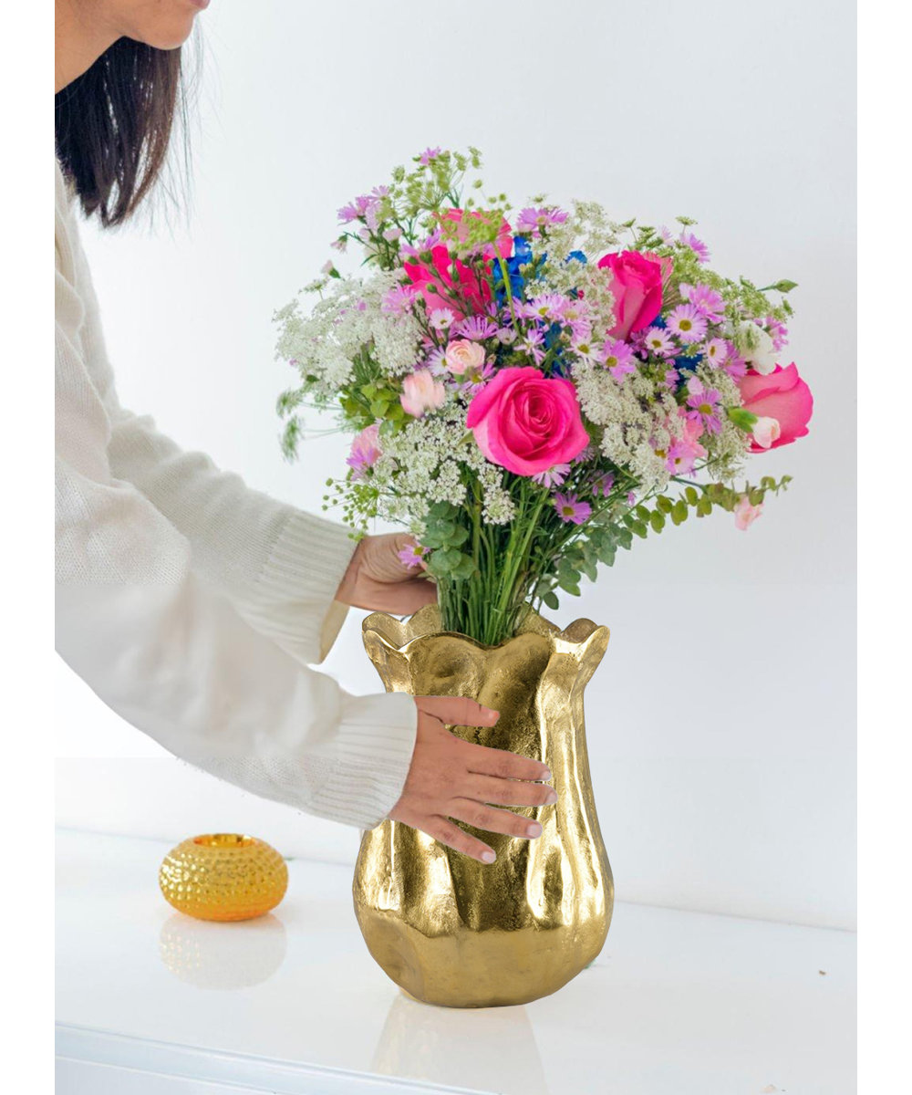 aluminium tabletop vase