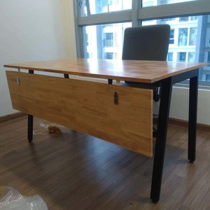 Escritorio Aton Concept Moderno y Minimalista HBAT007 de 160x80 cm con Patas de Hierro Ensambladas para Estudio u Oficina - Product Image 5