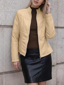 Chaqueta Vaquera de Mujer Elegante y de Alta Calidad con Corte Ajustado y Diseño Cómodo, Ideal para un Estilo Diario Chic o Urbano - Product Image 5