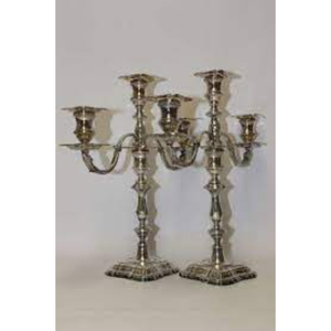 Design minimaliste candélabre table couleur argent brillant poli ensemble de 2 chandeliers porte-cire fournitures de pièce maîtresse de mariage - Product Image 1