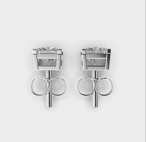 Boucles d'oreilles solitaires en diamant de laboratoire taille princesse, serties en argent sterling 925 massif, monture panier - Product Image 3