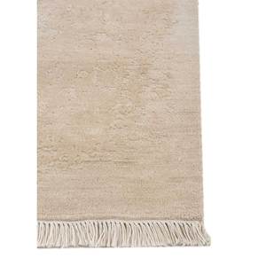 Alfombra Entropy Ivory de Lana y Seda Anudada a Mano, Color Sólido, Rectangular, para Pasillo, Hogar, Sala de Estar, Dormitorio, Hecha con Técnicas Artesanales - Product Image 3