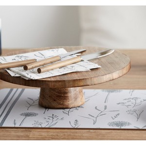 Support à gâteau en bois élégant avec dessus lisse et base de piédestal robuste, parfait pour les cérémonies de découpe de gâteaux et les présentations de buffet - Product Image 5