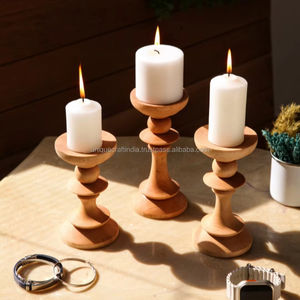 Bougeoirs en bois à base ronde-Bougeoir en bois poli fait à la main ou bougeoir par Unique Craft India - Product Image 1