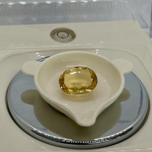 หินสีเหลืองทองธรรมชาติเจียระไนเป็นรูปวงรีพลอยหลวมสังเคราะห์ขนาด16.2x12.9x7.9มม. 9.76cts สำหรับการทำเครื่องประดับ - Product Image 1