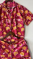 Ensemble de pyjama court en coton tissé imprimé numérique, motif floral bordeaux, vêtements de nuit pour femmes, pyjama d'hiver avec passepoil blanc, ODM, style bohème, pour la détente