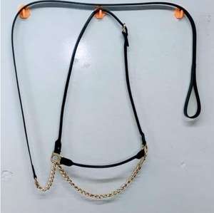 Cabestro de Cuero para Caballo Árabe con Cadena de Acero Inoxidable/Latón, Logotipo Personalizado para Entusiastas del Equitismo - Product Image 1