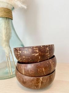 ชามกะลามะพร้าวแกะสลักด้วยมือดีไซน์วินเทจผลิตภัณฑ์ที่เป็นมิตรต่อสิ่งแวดล้อมส่งออกจากเวียดนาม - Product Image 4