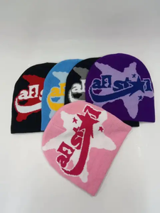 Gorro de punto Jacquard cálido de invierno personalizado del fabricante, gorro frío sin puños con letras de tendencia europea americana de lujo, gorro táctil de diseñador - Product Image 6