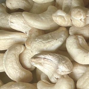 Ww240-Cashew-Nut เม็ดมะม่วงหิมพานต์จากเวียดนาม - Product Image 1