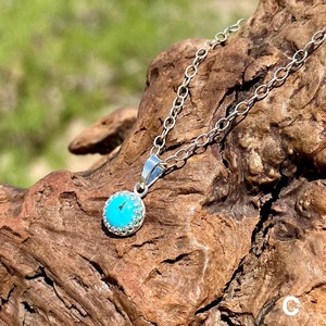 จี้สีเทอร์ควอยส์คิงแมนเงินสเตอร์ลิง10มม. เครื่องประดับอัญมณีสีฟ้าขนาดเล็กเหมาะสำหรับเป็นของขวัญวันเกิดสำหรับผู้หญิงและเด็กผู้หญิง - Product Image 4