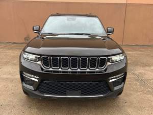 Jeep Grand Cherokee 4xe 4WD Híbrido SUV 2024 Usado en Excelentes Condiciones - Product Image 4